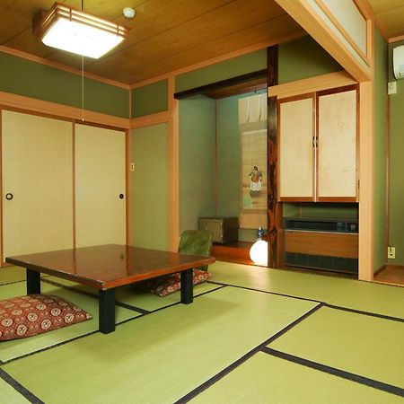 Guest Room Furusatomura Kogeikan Ōmachi Exteriör bild