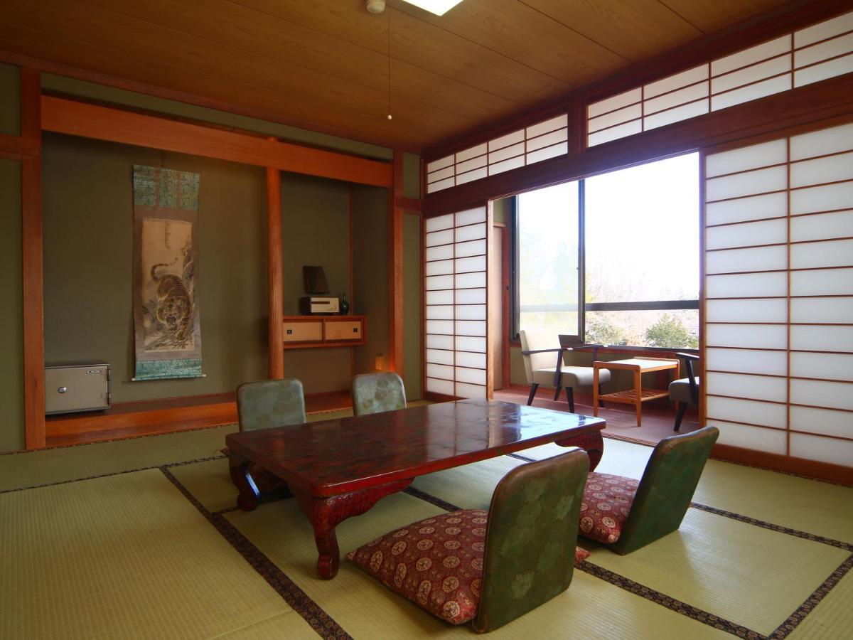 Guest Room Furusatomura Kogeikan Ōmachi Exteriör bild