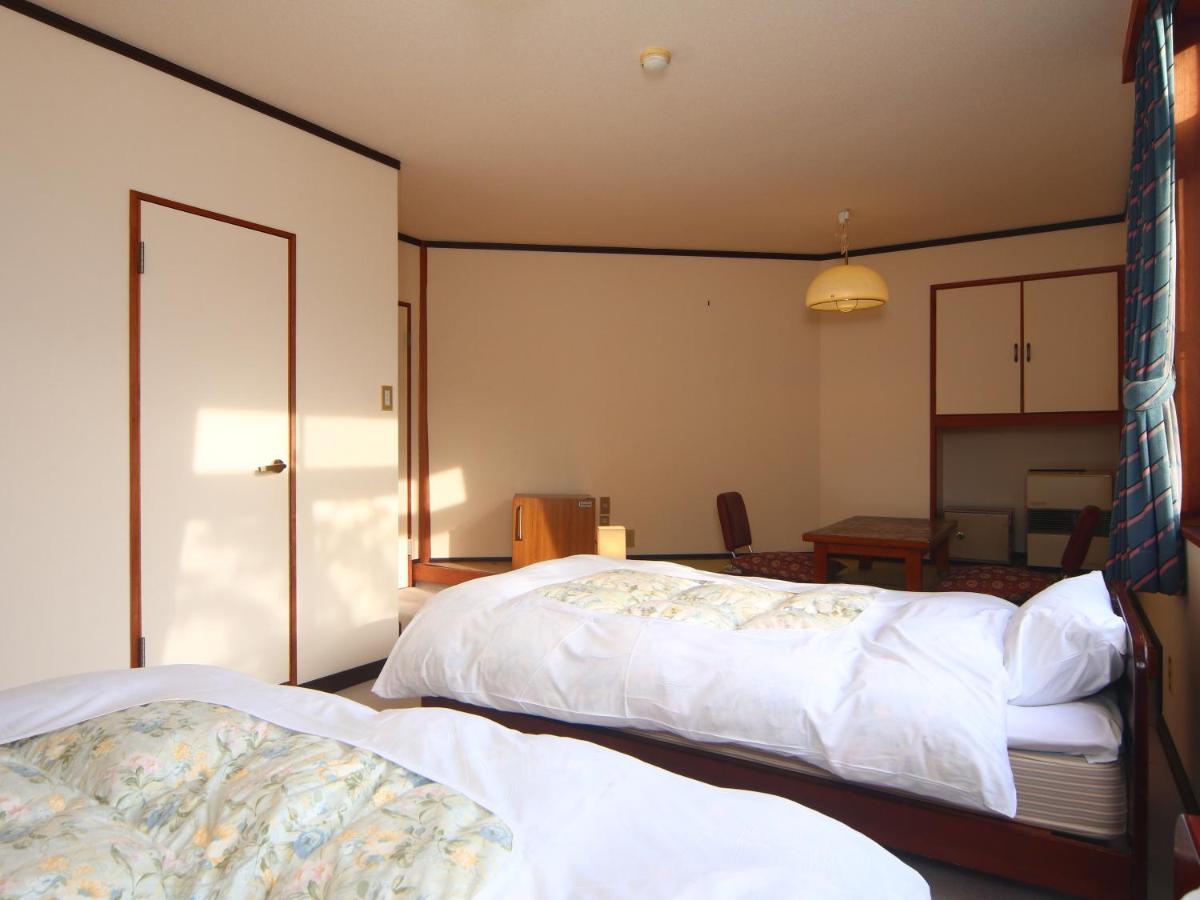 Guest Room Furusatomura Kogeikan Ōmachi Exteriör bild